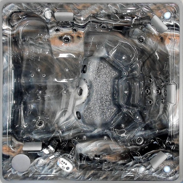 Vitality Saltwater Hot Tub – Large