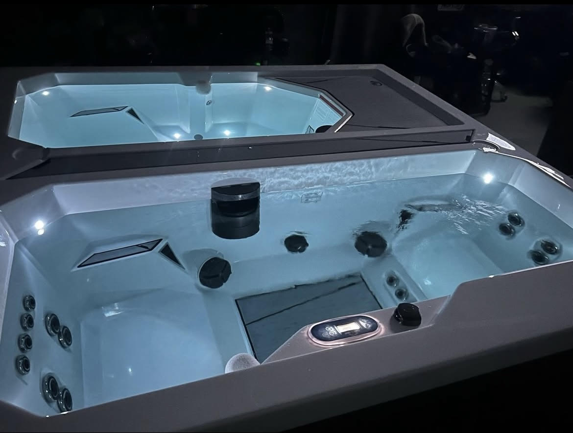 MV Contrast Therapy Tub